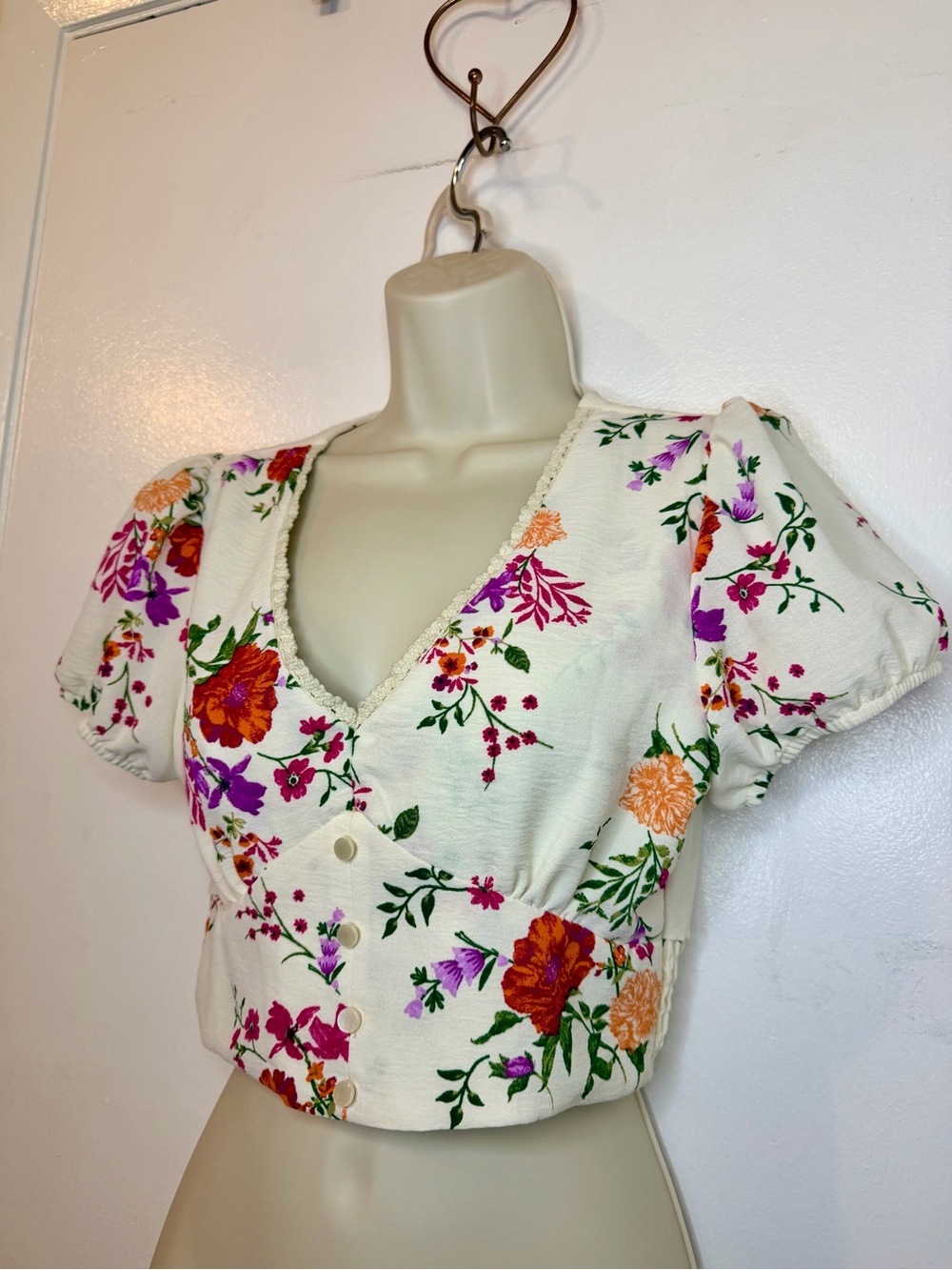 Monteau Los Angeles Floral Crop Top Size S Puff Sleeve V-Neck Cottagecore - Picture 5 of 9
